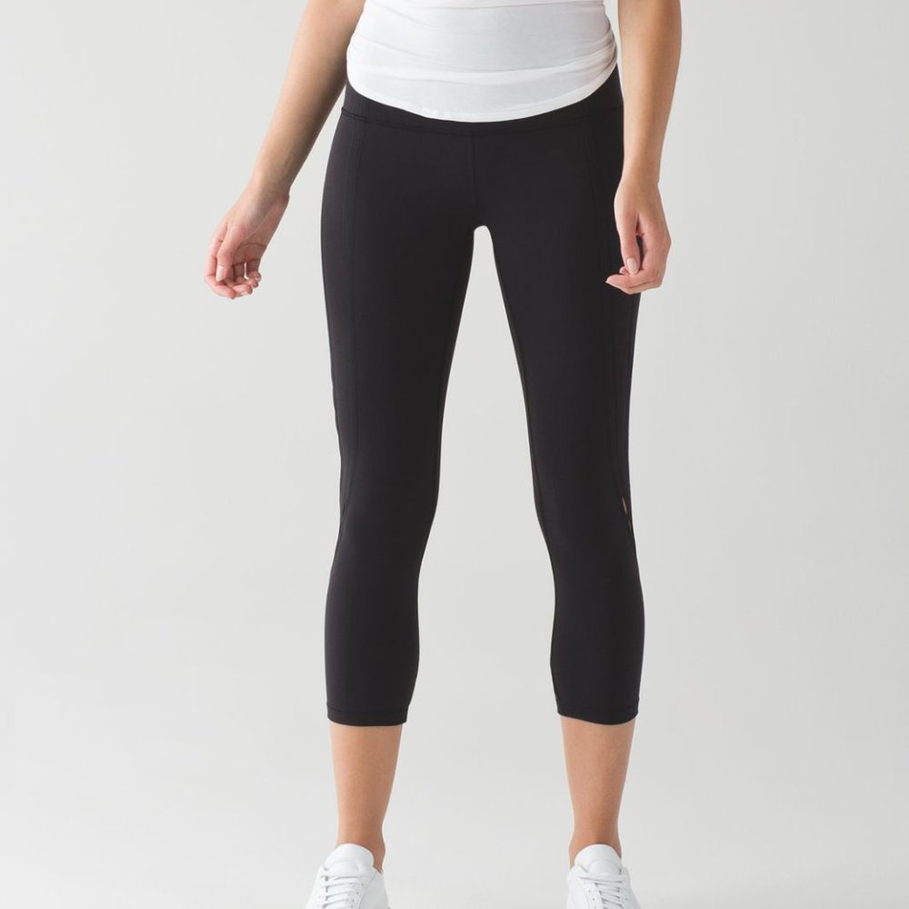 Luluemon Wunder Under Crop Hi-Rise